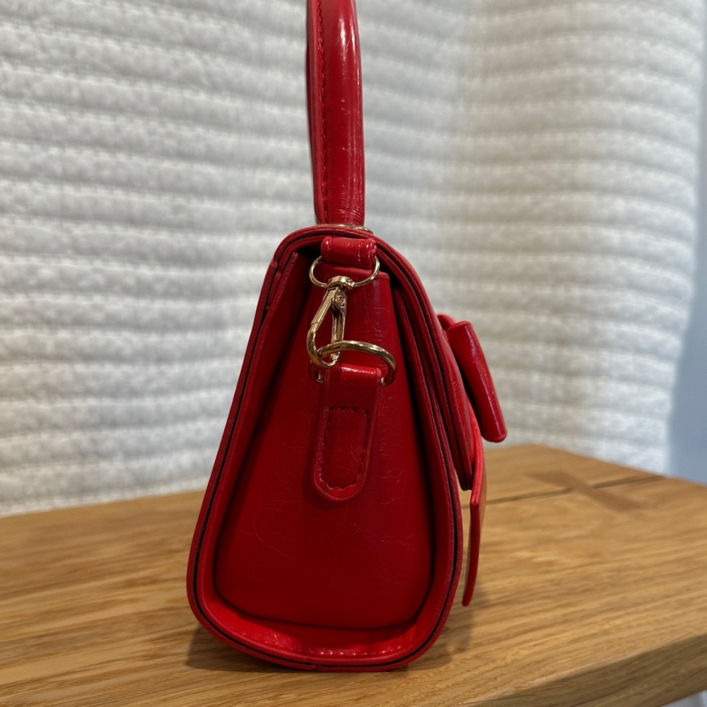 Red Bow Crossbody Mini Faux Leather Handbag NWT - Picture 3 of 10